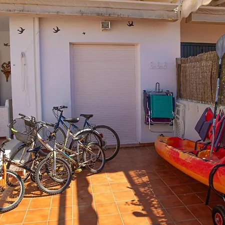 Hébergement de vacances Disfruta Del Paraiso En Primera Linea De Playa Con Kayak Y Paddle Surf *